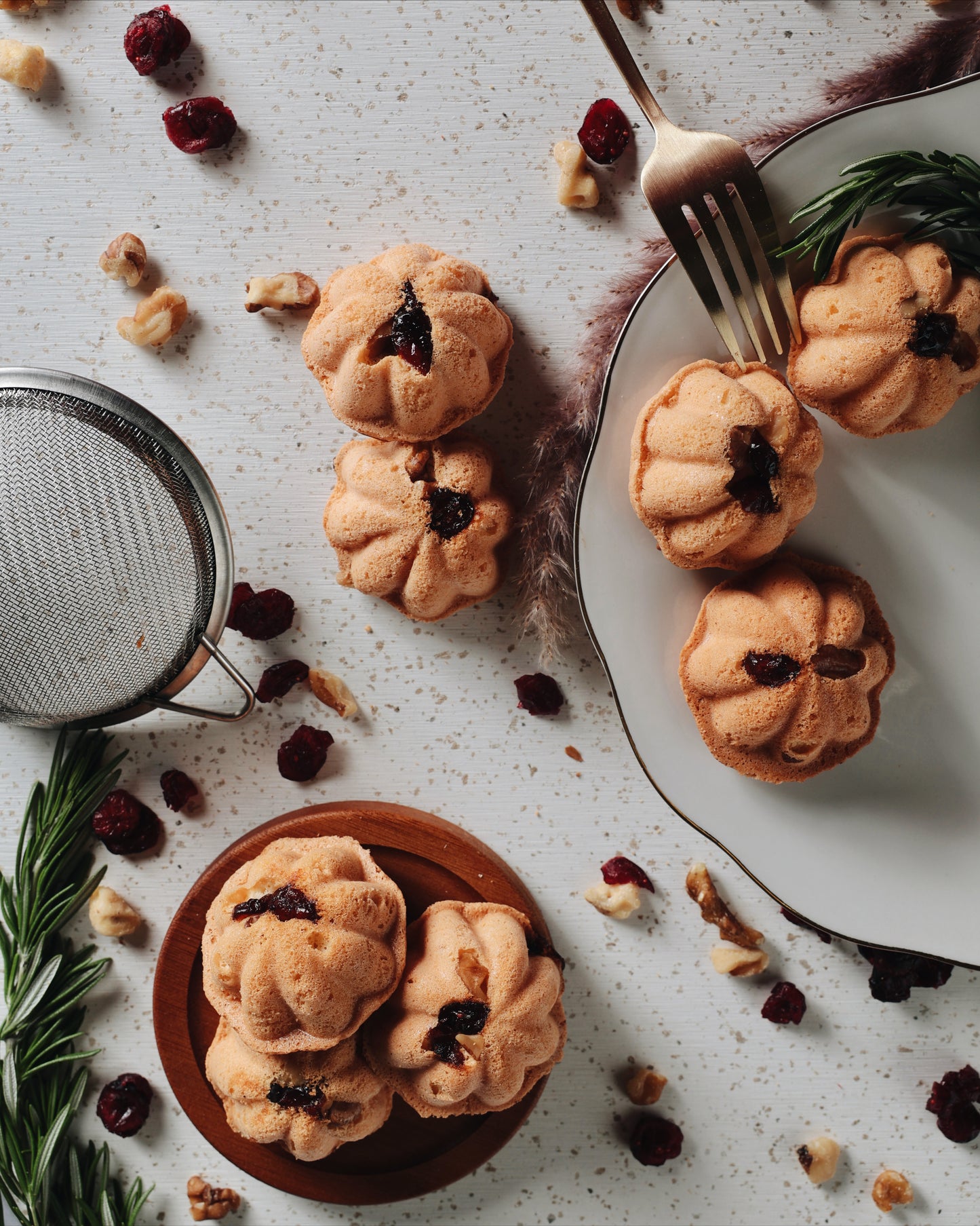 Cranberry Walnut Bahulu